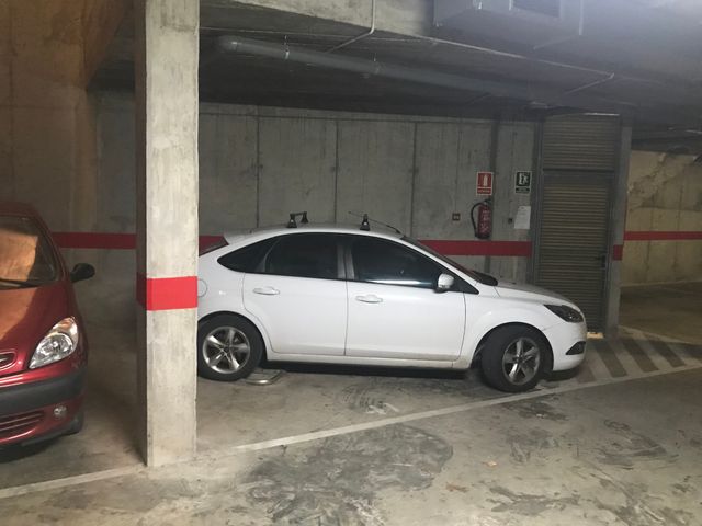 plaza parking doble Girona