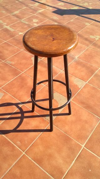 Taburete alto de segunda mano en WALLAPOP