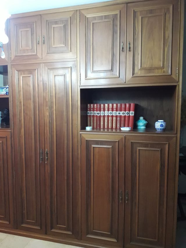 Armario mueble salón comedor madera de segunda mano por 200 € en Playa