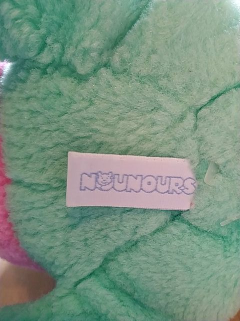 Peluche dragón Bebe