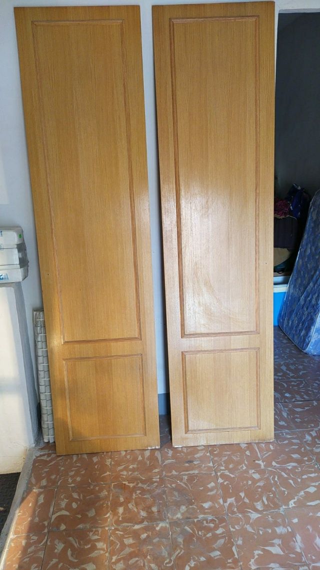 Dos puertas de armario
