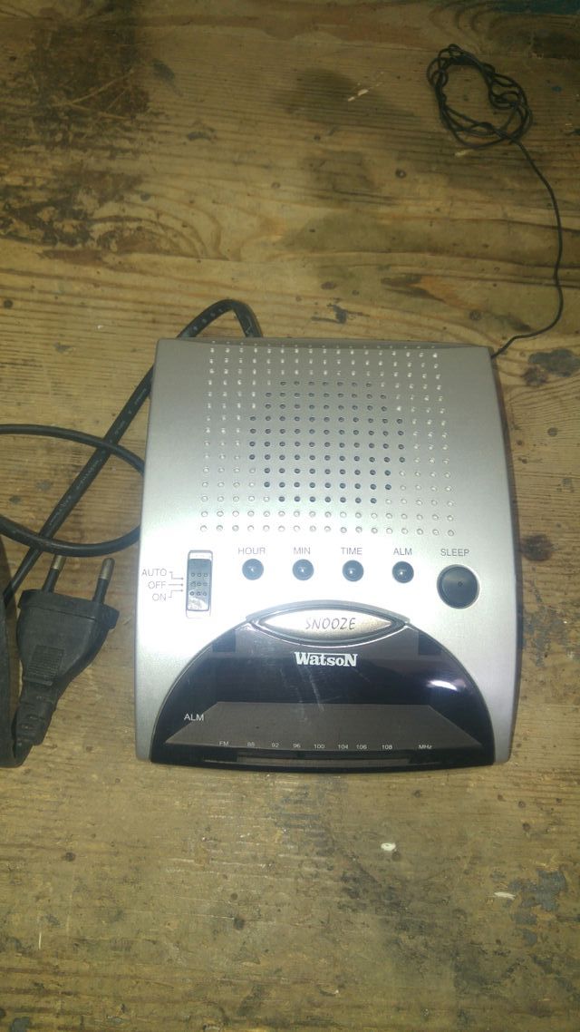 Relog despertador electrico.