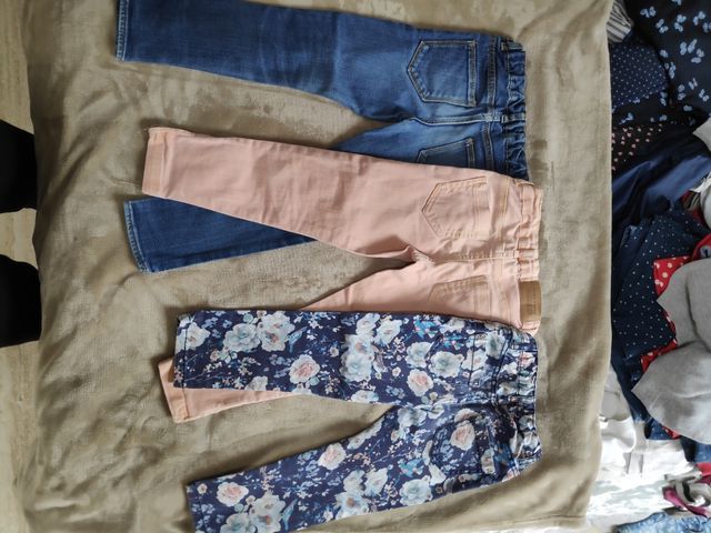 Lote de pantalones vaqueros de niña. Zara Girls