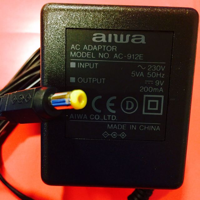 Alimentador Aiwa