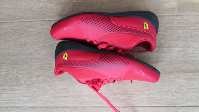 Puma Ferrari talla 39. Sin estrenar 