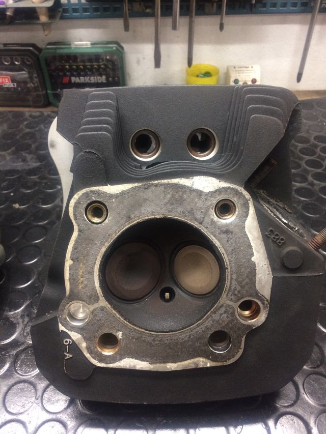 Culatas completas Sportster Iron 883