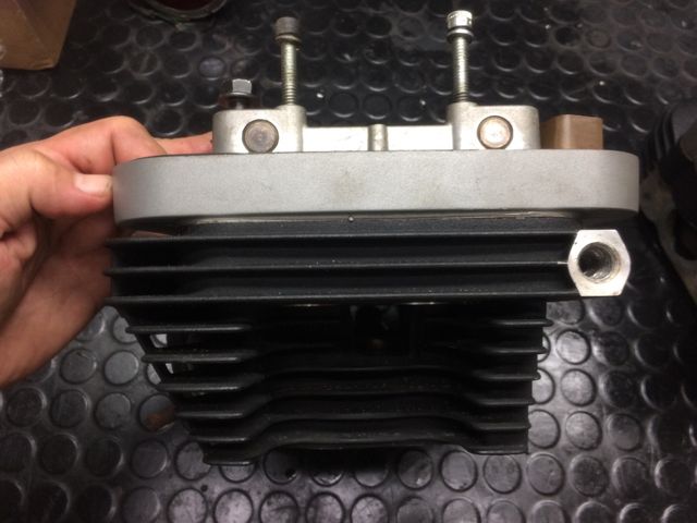 Culatas completas Sportster Iron 883