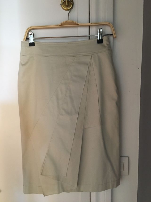 Falda beige Adolfo Domínguez