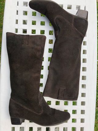 Botas Adolfo Domínguez Nº38 NUEVAS de segunda mano por 30 EUR en Santander  en WALLAPOP