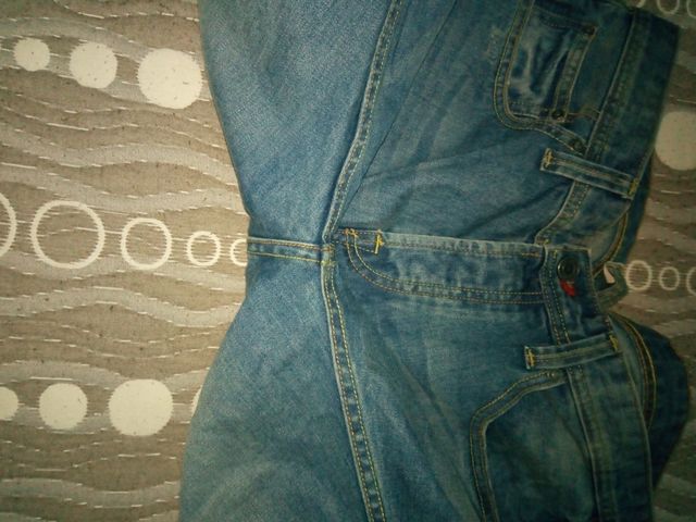 pantalón vaquero corto