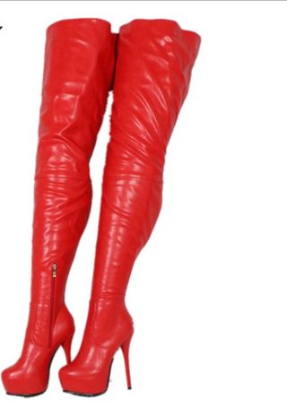 Botas altas rojas de segunda mano en Madrid en WALLAPOP