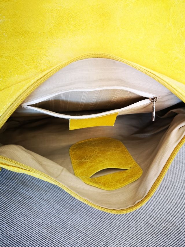 BOLSO VICTORIO Y LUCCHINO 35x25cm