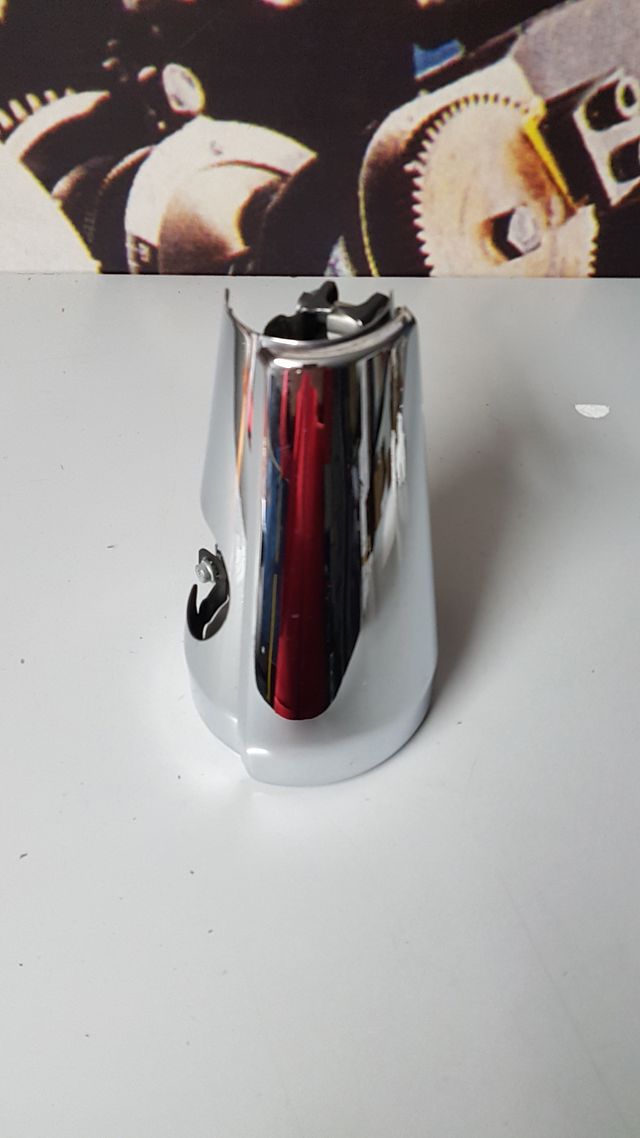 JUEGO EMBELLECEDORES ESCAPE SUZUKI  M800 / VL800