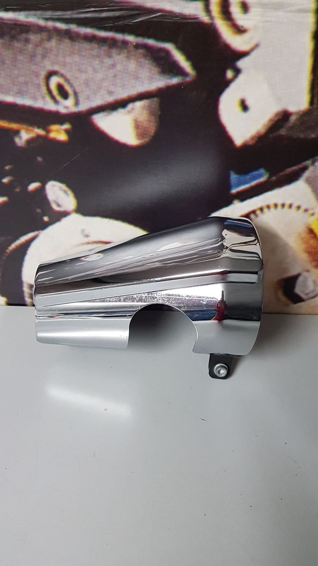 JUEGO EMBELLECEDORES ESCAPE SUZUKI  M800 / VL800