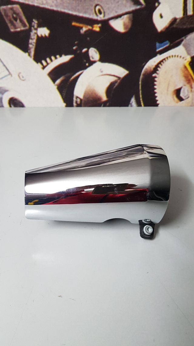 JUEGO EMBELLECEDORES ESCAPE SUZUKI  M800 / VL800