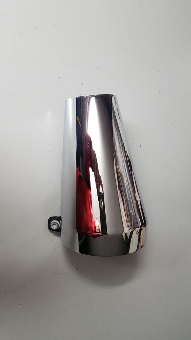 JUEGO EMBELLECEDORES ESCAPE SUZUKI  M800 / VL800