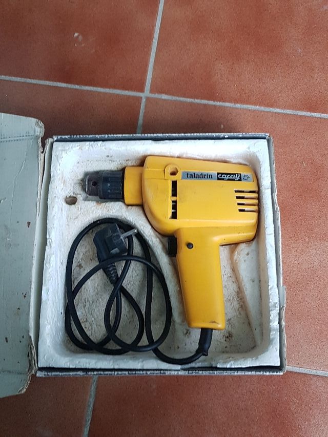 taladro antiguo taladrin