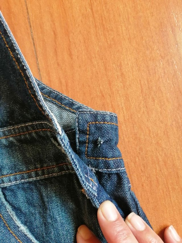 Falda peto STRADIVARUIS.