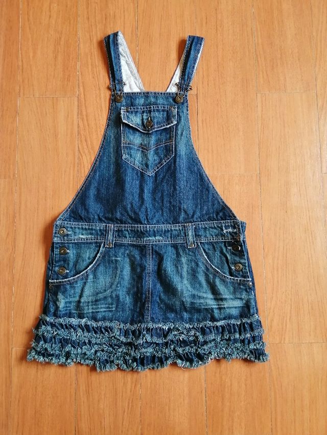 Falda peto STRADIVARUIS.