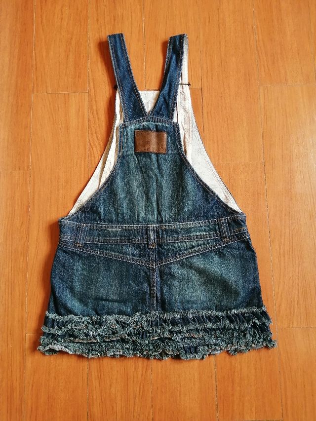 Falda peto STRADIVARUIS.