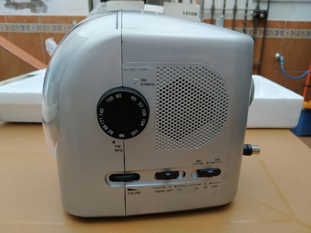 Mini radio televisor 5,5 pulgadas