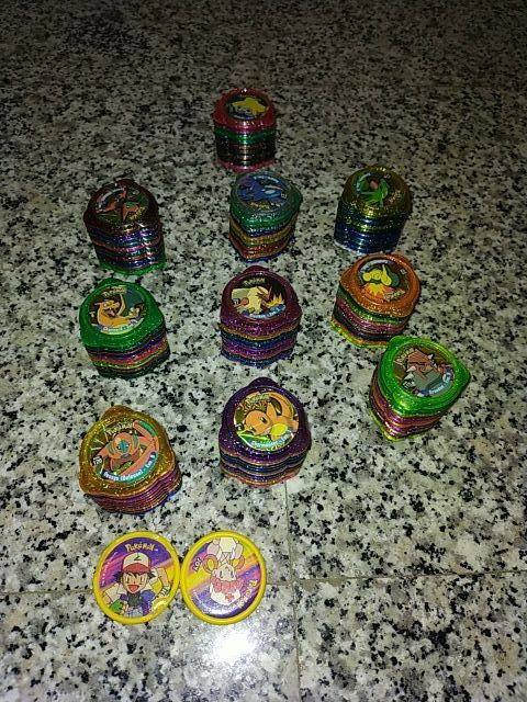 colección de tazos de pokemon