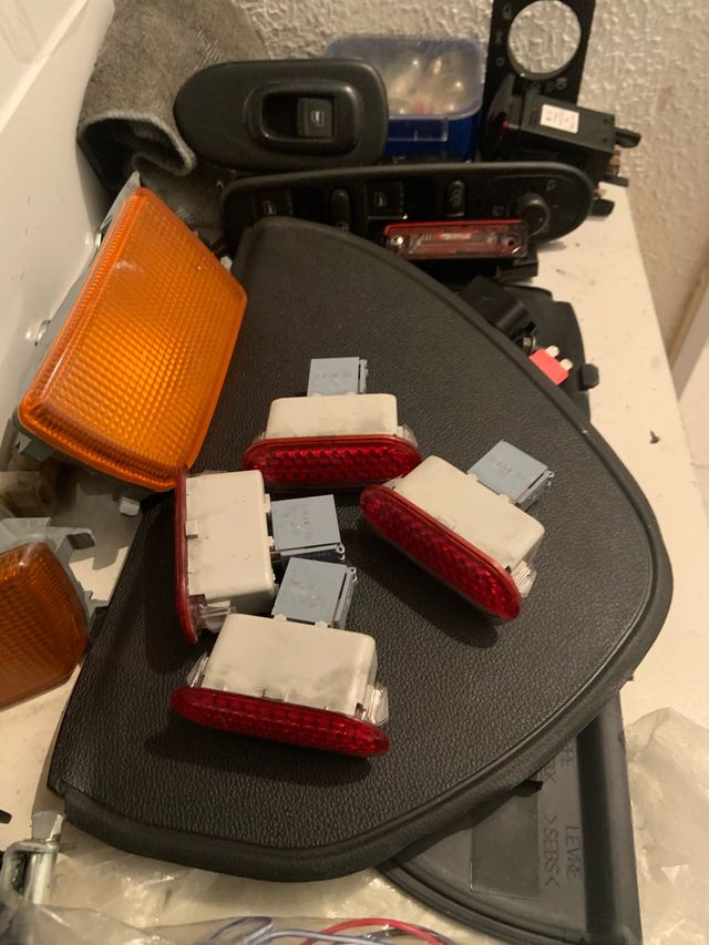 Intermitentes y faros antinieblas leon mk1