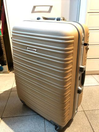 Juego de 2 maletas Salvador Bachiller LEER de segunda mano por 65 EUR en  San Sebastián de Los Reyes en WALLAPOP
