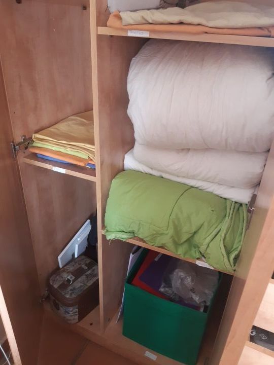 Armario con consola y espejos de segunda mano por 95 € en Valldoriolf