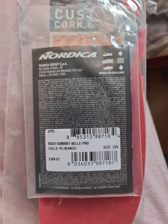 Scarponi da sci, due calze, da donna