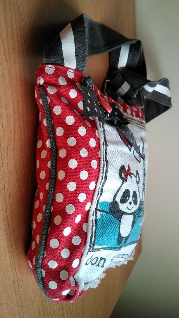 Bolso de Claire's. Bolso juvenil. Bandolera. Niña