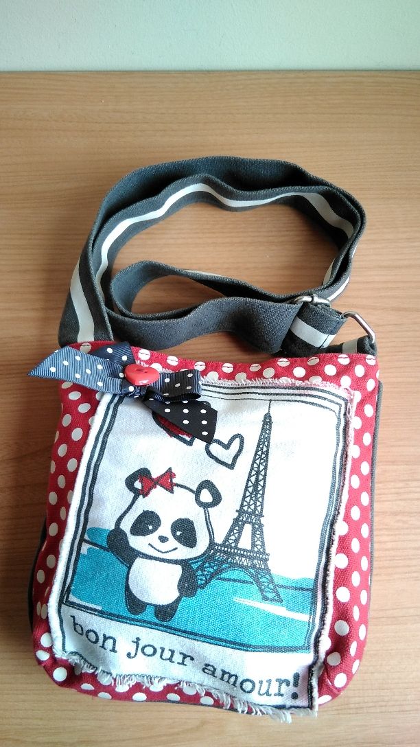 Bolso de Claire's. Bolso juvenil. Bandolera. Niña