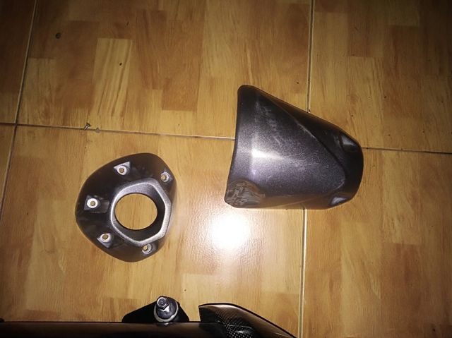 tubo escape original FZ1 del 2008