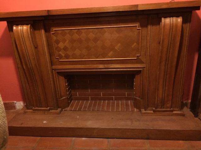 Chimenea de madera de segunda mano por 220 EUR en Madrid en WALLAPOP