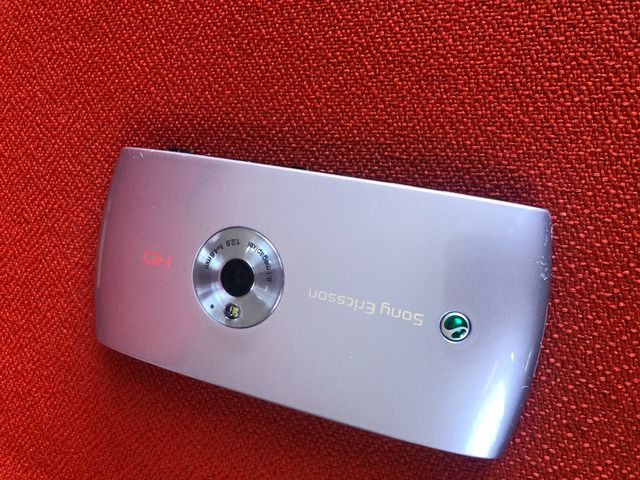 Teléfono móvil Sony Ericsson U5i