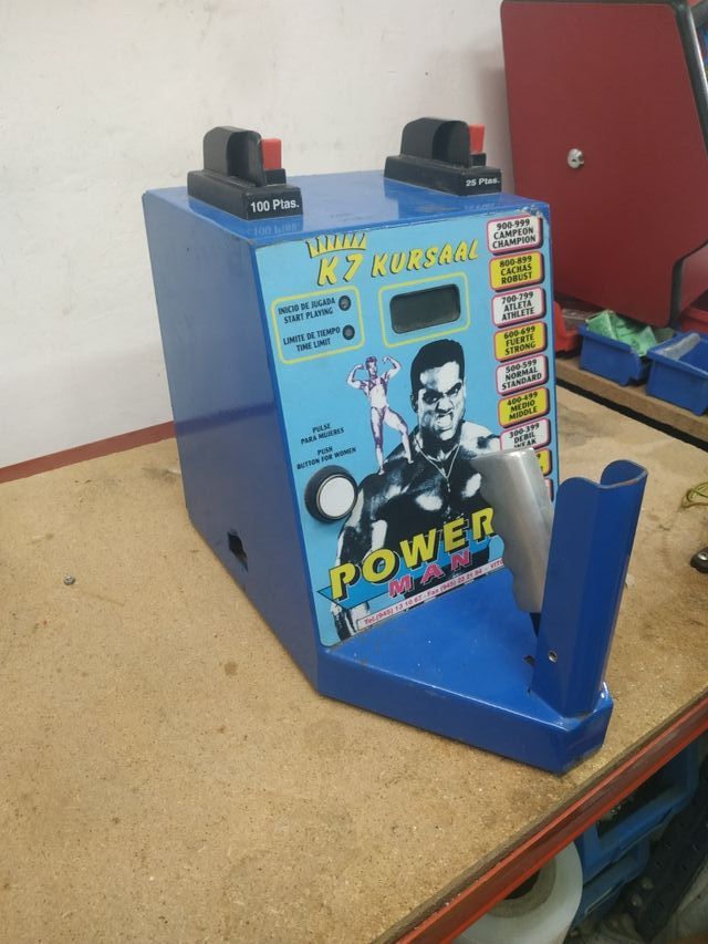 maquina recreativa bote de fuerza