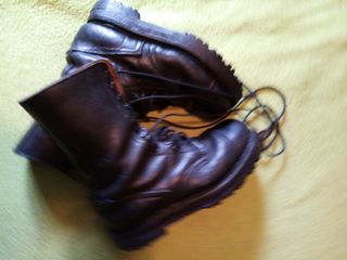 BOTAS .PARACAIDISTAS.Y ANORAK MILITAR de segunda mano por 60,4 EUR en Alcoy  en WALLAPOP