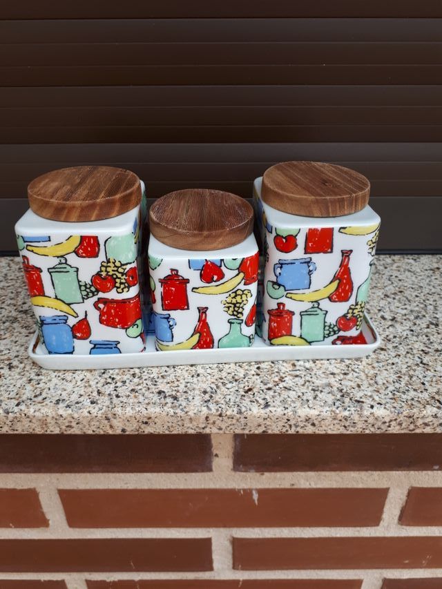 ESPECIERO. de segunda mano por 15 € en León en WALLAPOP