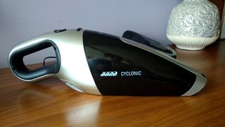 Aspirador de mano Rowenta Extenso Cyclonic 7,2V de segunda mano por 25 EUR  en Madrid en WALLAPOP