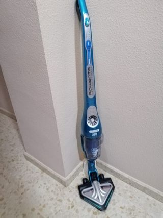 ASPIRADORA ROWENTA AIR FORCE EXTREME 25V de segunda mano por 150 EUR en  Alcalá del Río en WALLAPOP