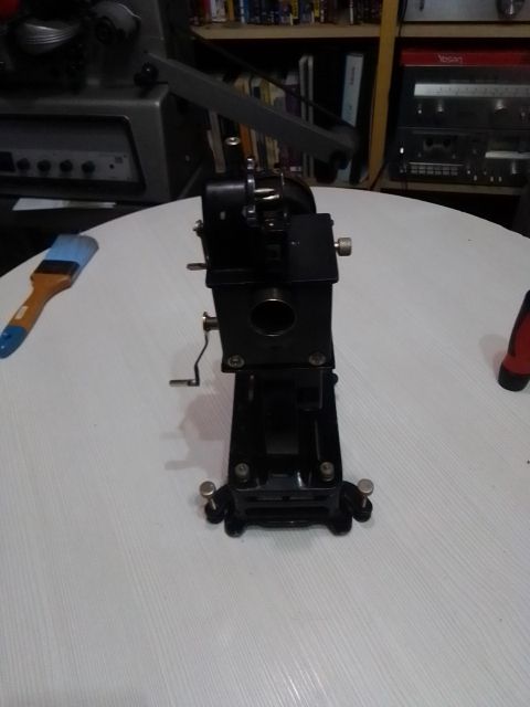 Proyector Pathe Baby 9,5mm.