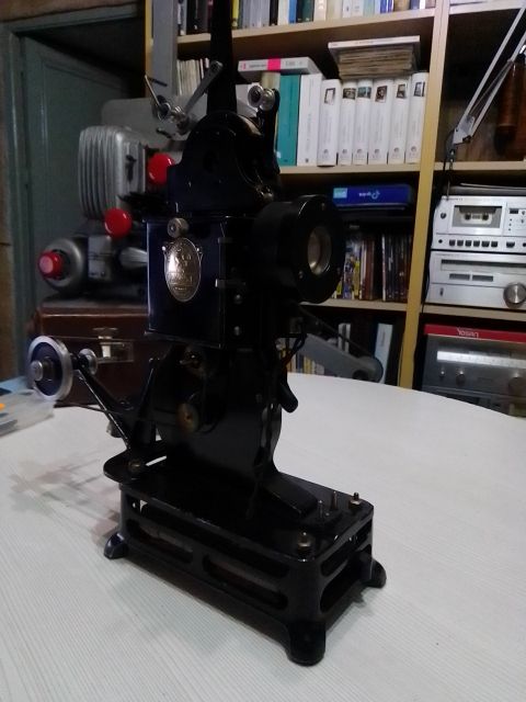 Proyector Pathe Baby, 9,5mm