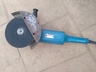 Amoladora Bosch 230mm 1600w de segunda mano por 49 EUR en Santa Perpètua de  Mogoda en WALLAPOP