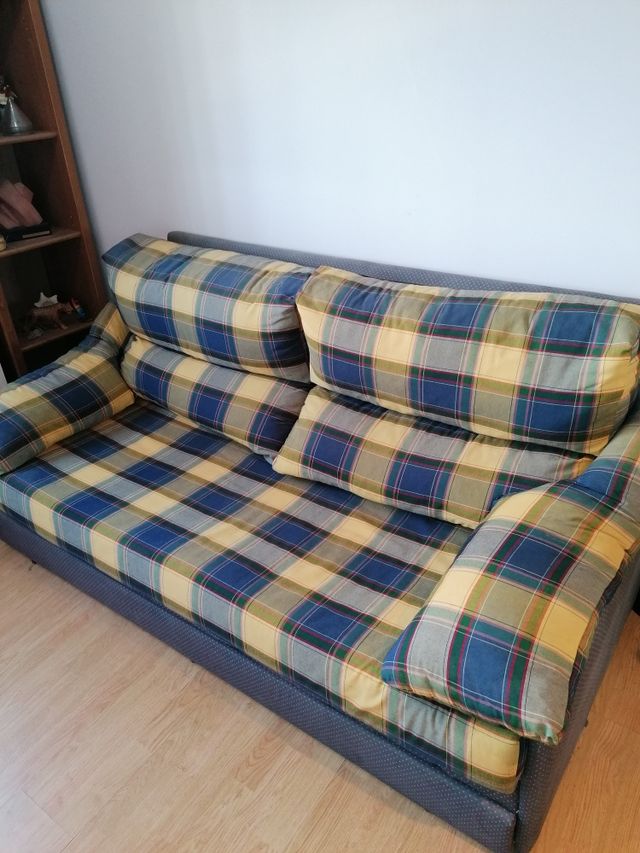 Sofá cama de segunda mano por 200 € en Montornès del Vallès en WALLAPOP