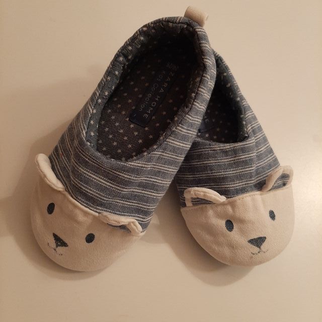 Zapatillas Zarahome.