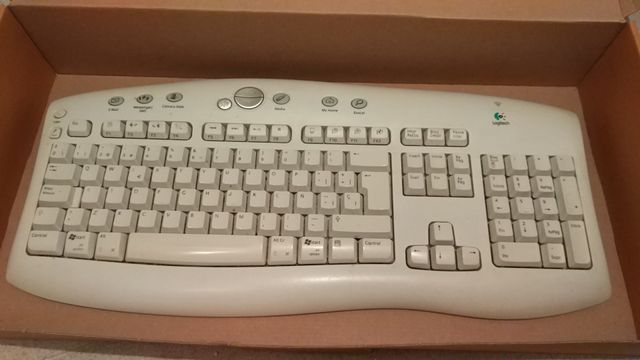 Teclado Logitech + Raton