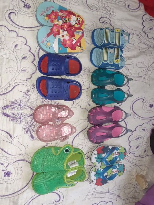 sandalias de piscinas