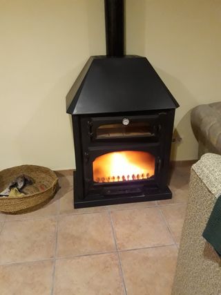 Chimenea de leña de segunda mano en WALLAPOP