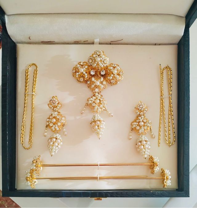 Aderezo de Fallera.  Joya.  Fallera.