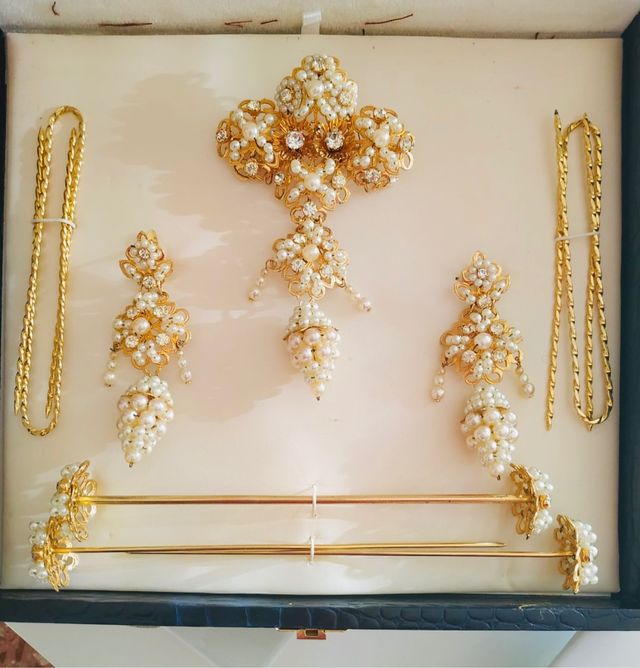 Aderezo de Fallera.  Joya.  Fallera.